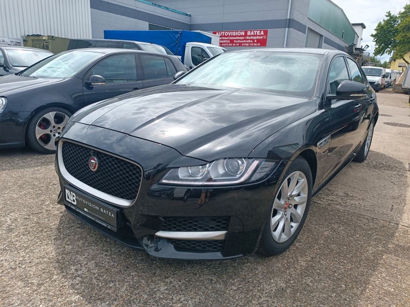 Jaguar XF