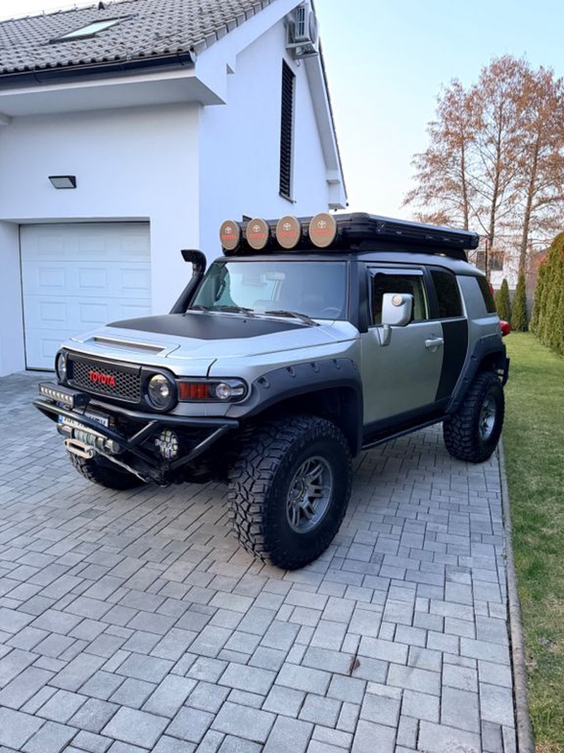 Toyota FJ Cruiser