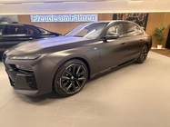 BMW i7 2023