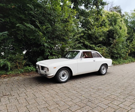 Alfa Romeo GT 1963