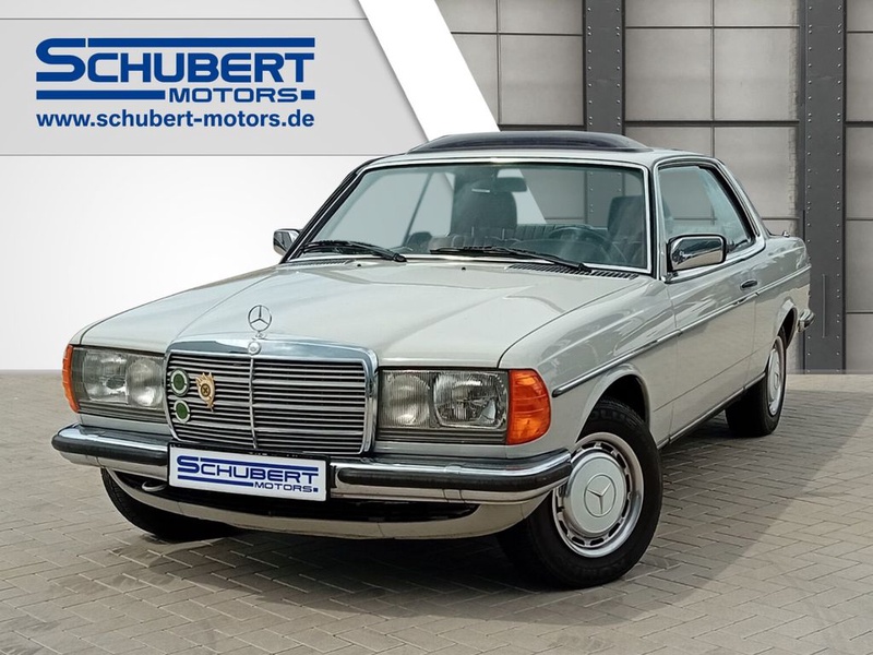 Mercedes-Benz 230