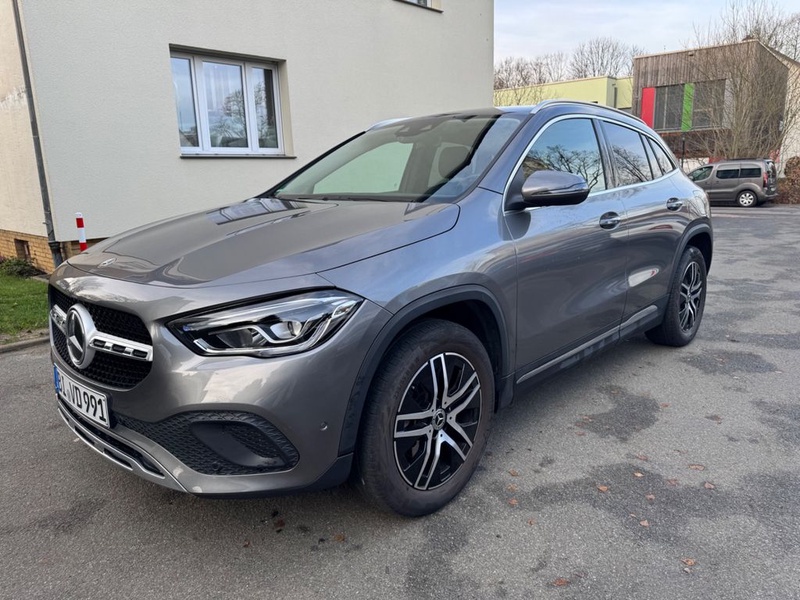 Mercedes-Benz GLA-Class
