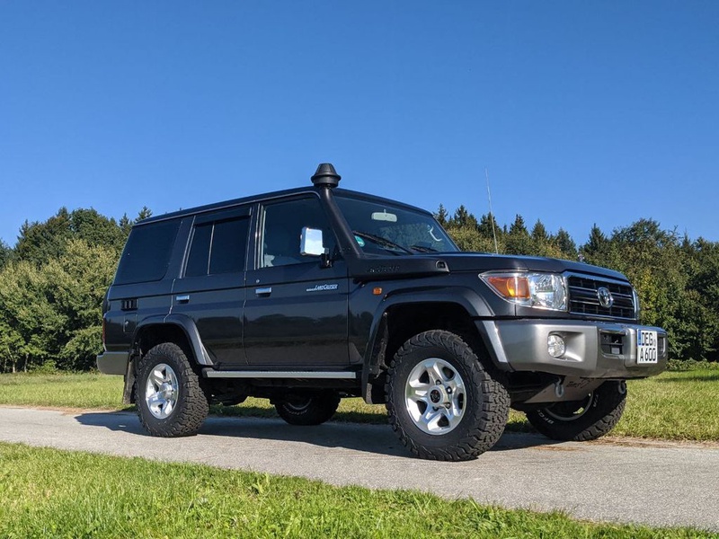 Toyota Land Cruiser