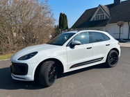 Porsche Macan 2021