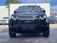 Land Rover Defender 2025