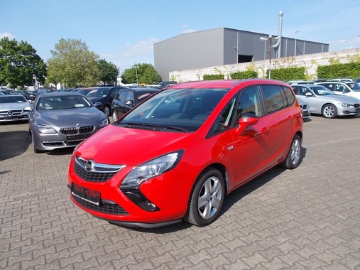 Opel Zafira 2016