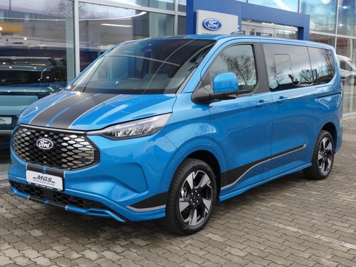 Ford Tourneo Custom 2025
