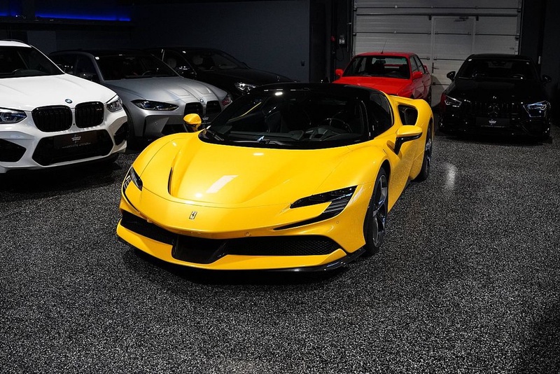 Ferrari SF90