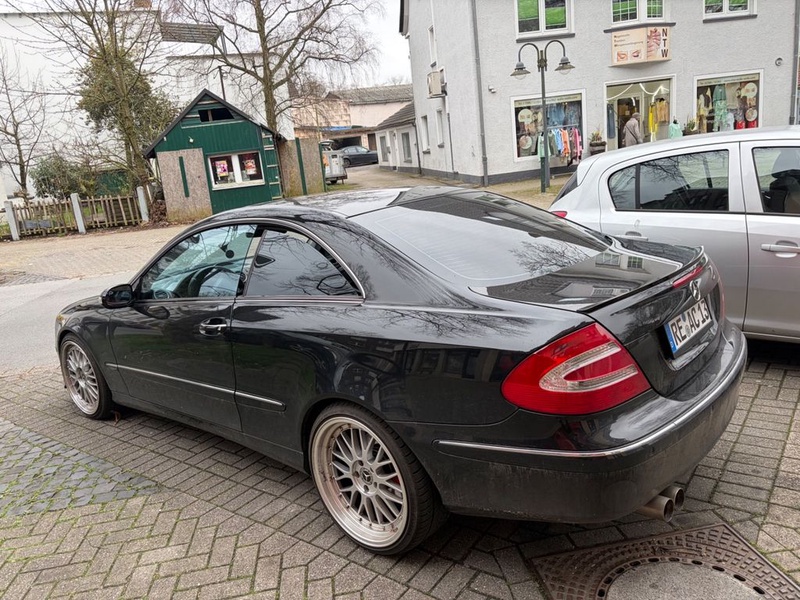 Mercedes-Benz CLK-Class