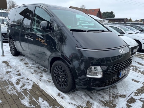 Hyundai Staria 2025
