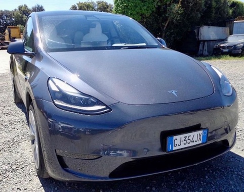 Tesla Model Y 2022