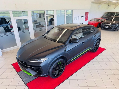 Lamborghini Urus 2025