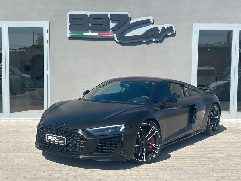 Audi R8
