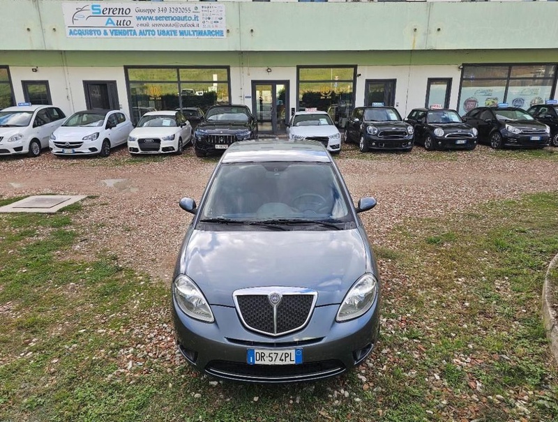 Lancia Ypsilon