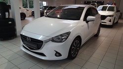 Mazda 2 2016