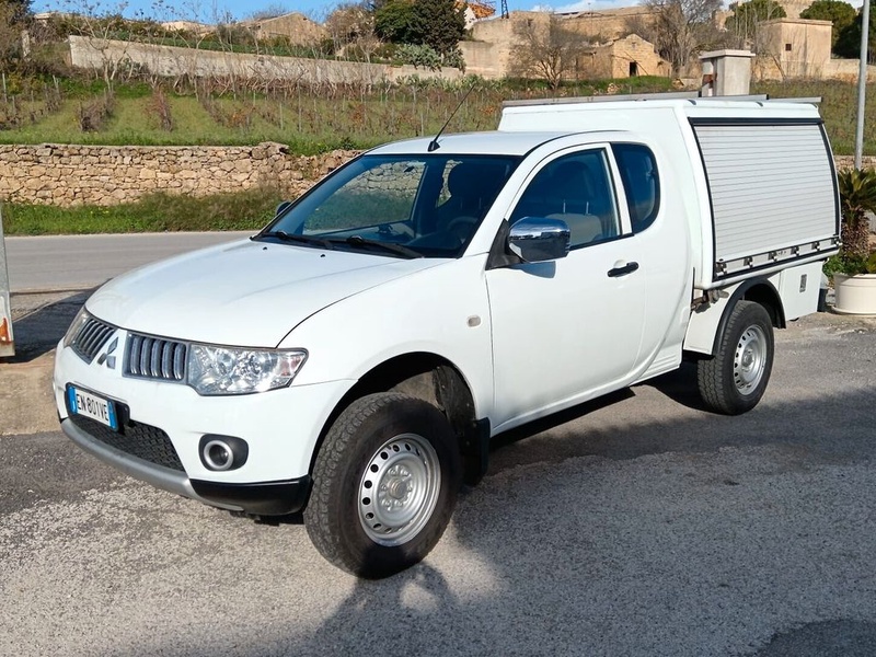 Mitsubishi L200