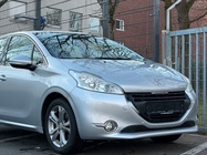 Peugeot 208 2015