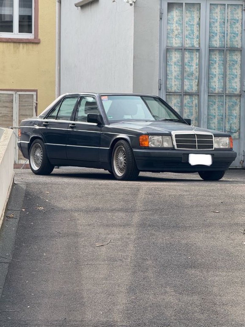 Mercedes-Benz 190