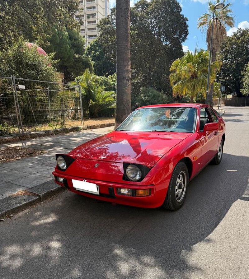 Porsche 924