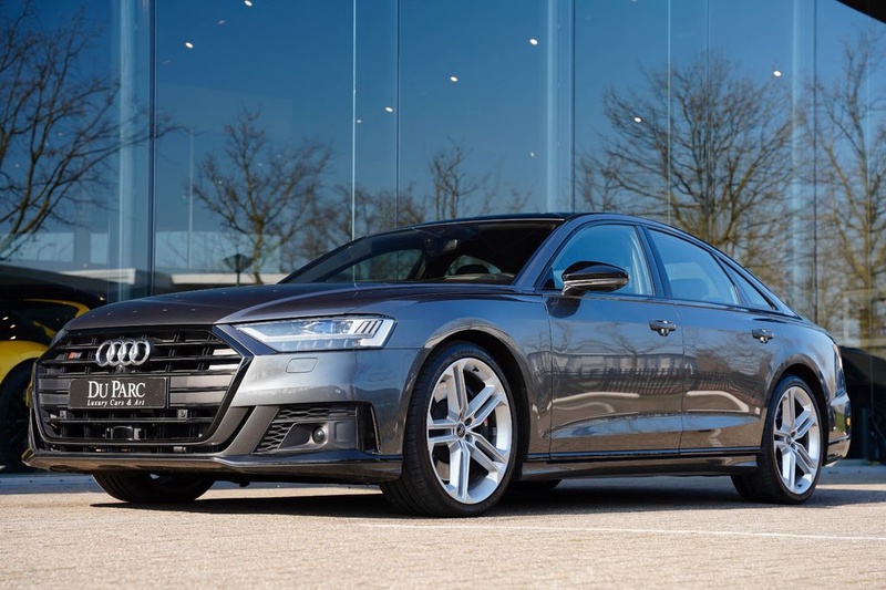 Audi S8