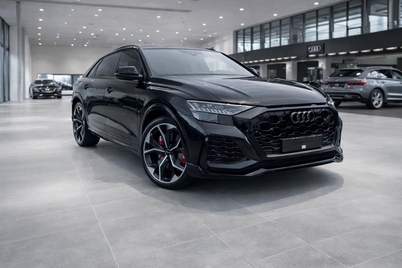 Audi RSQ8
