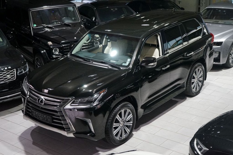 Lexus LX