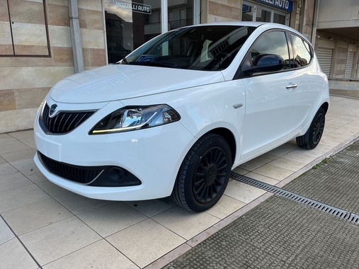 Lancia Ypsilon 2022