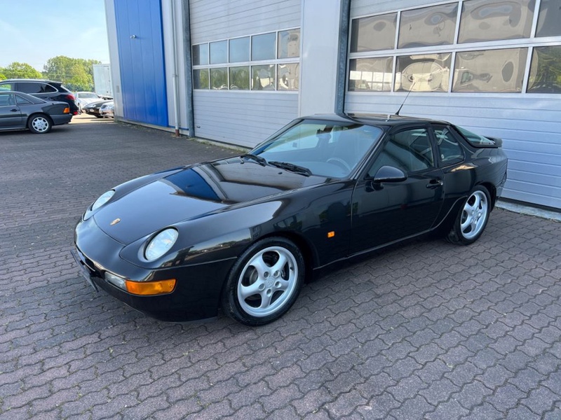 Porsche 968