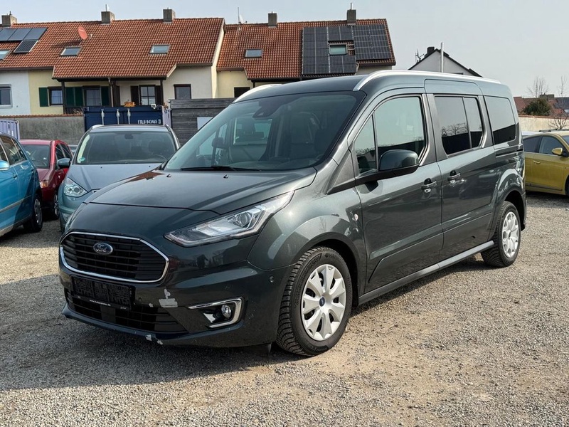 Ford Grand Tourneo