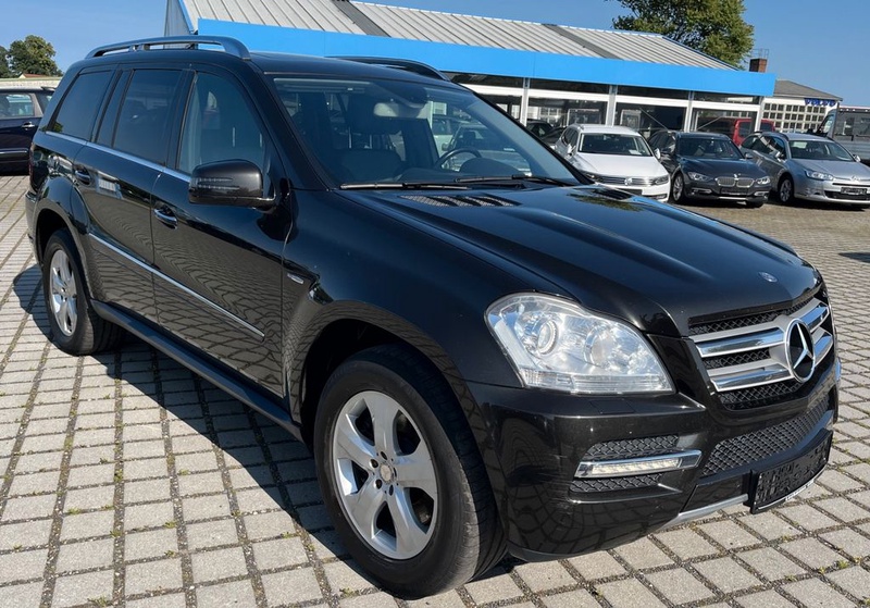 Mercedes-Benz GL-Class