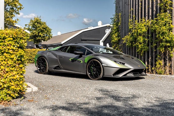 Lamborghini Huracan 2022