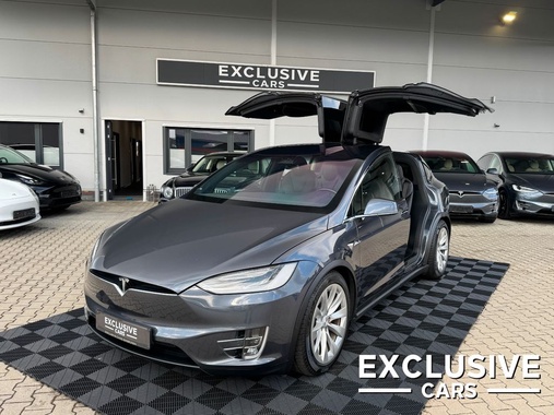Tesla Model X 2020