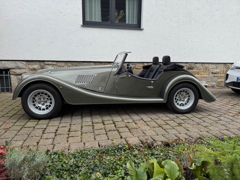 Morgan Plus 4