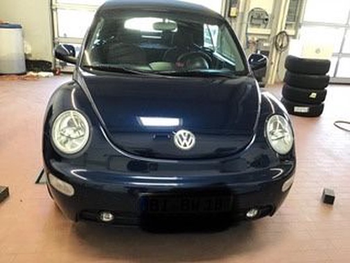 Volkswagen New Beetle 2006