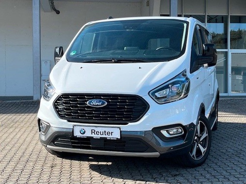 Ford Tourneo Custom 2023