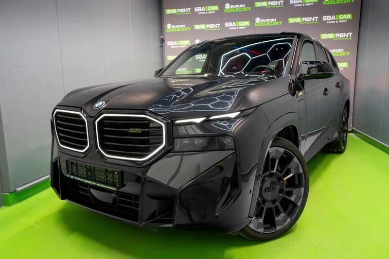 BMW XM
