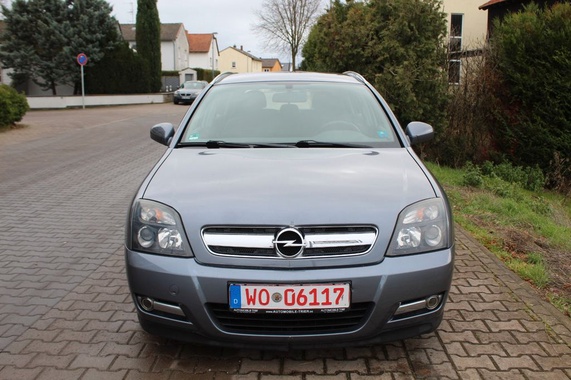 Opel Signum 2005
