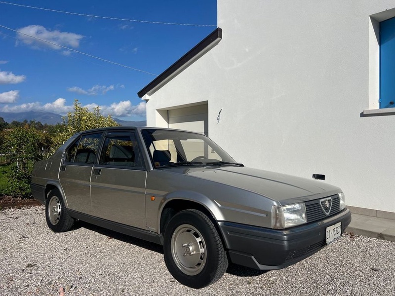 Alfa Romeo 90