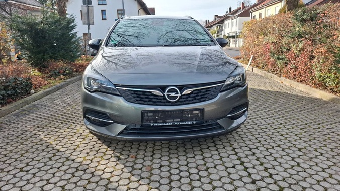 Opel Astra 2021