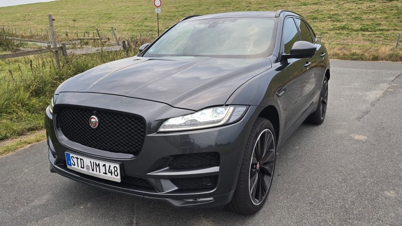 Jaguar F-Pace
