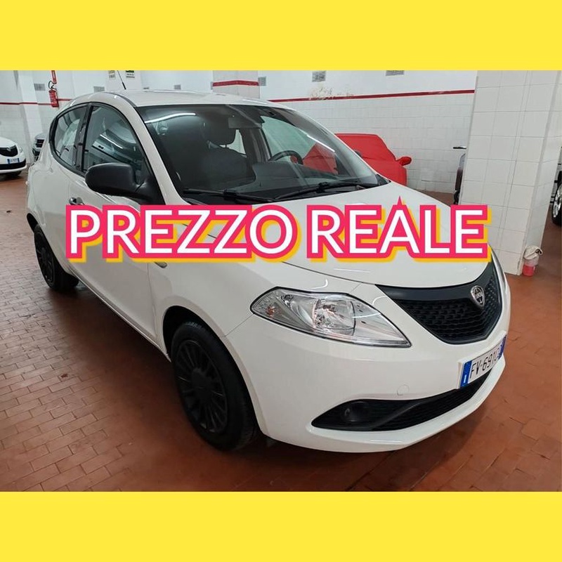 Lancia Ypsilon