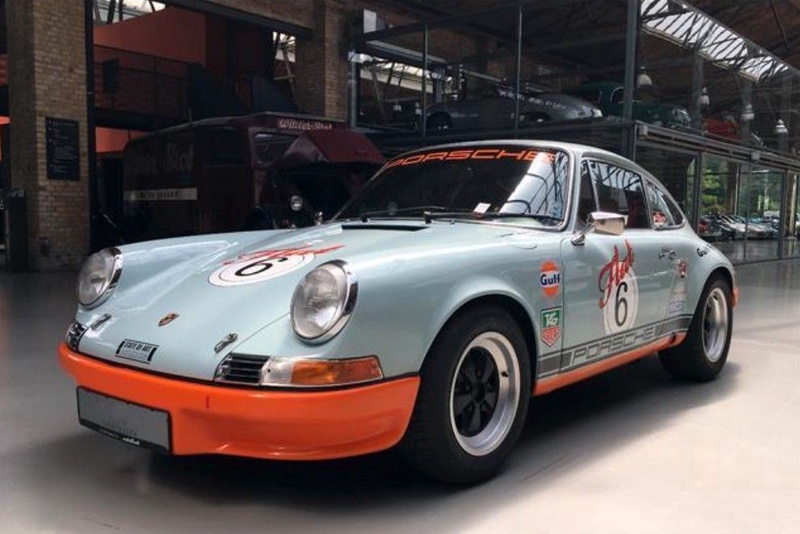 Porsche 911