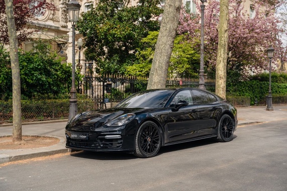 Porsche Panamera 2022