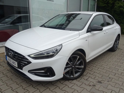 Hyundai i30 2021