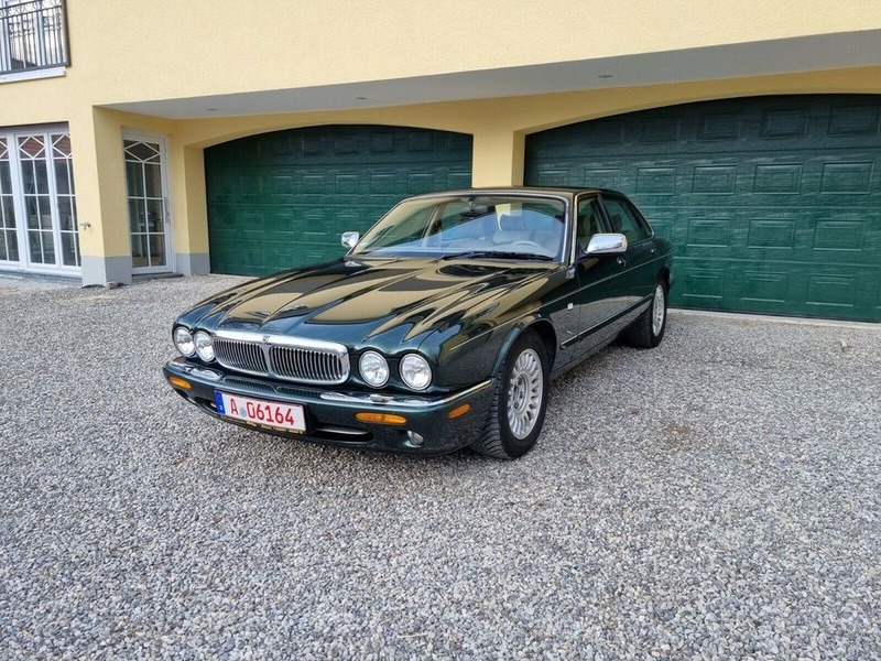 Jaguar XJ