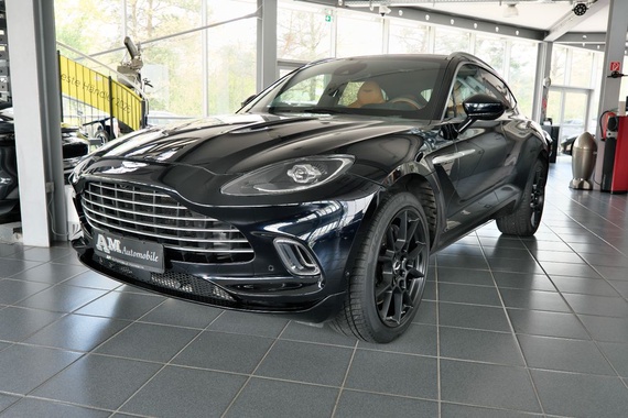 Aston Martin DBX 2021