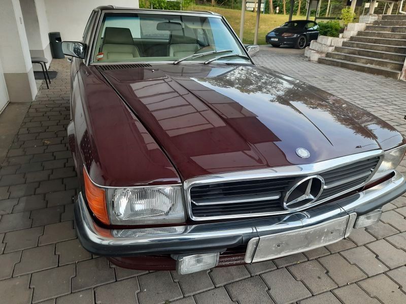Mercedes-Benz SL-Class
