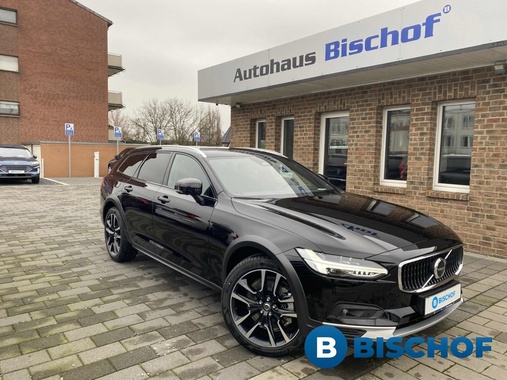 Volvo V90 2024