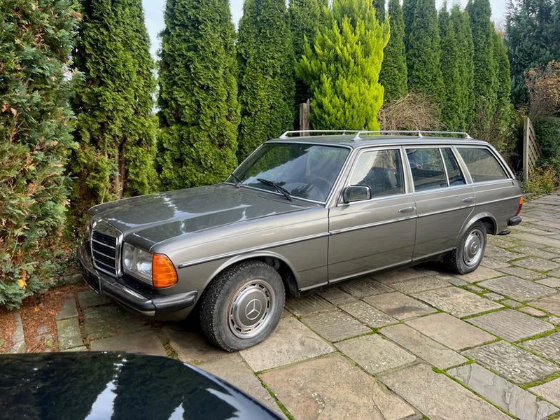 Mercedes-Benz 200