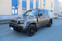 Land Rover Defender 2021